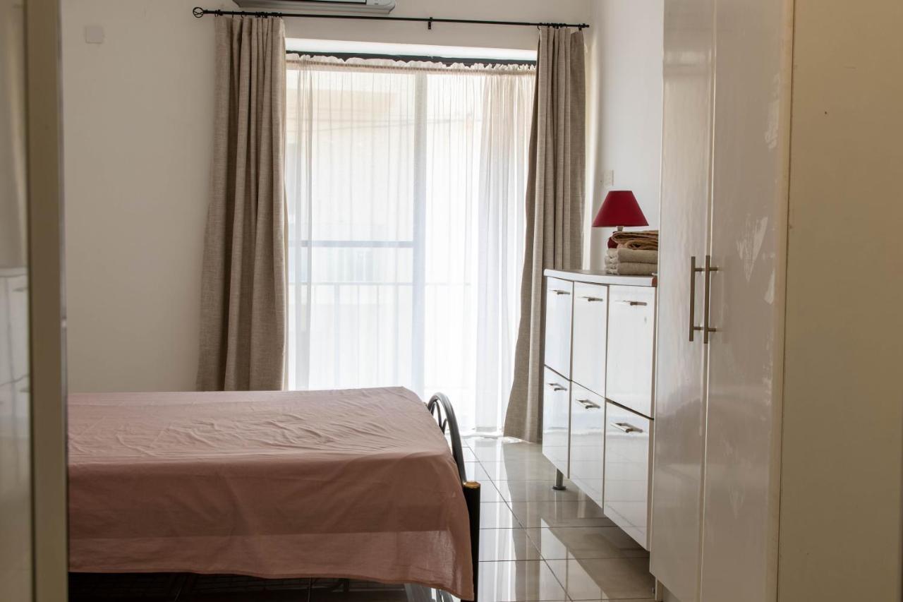 Spacious 3-Bedroom Apartment 30 Seconds From Sea Marsaskala Dış mekan fotoğraf